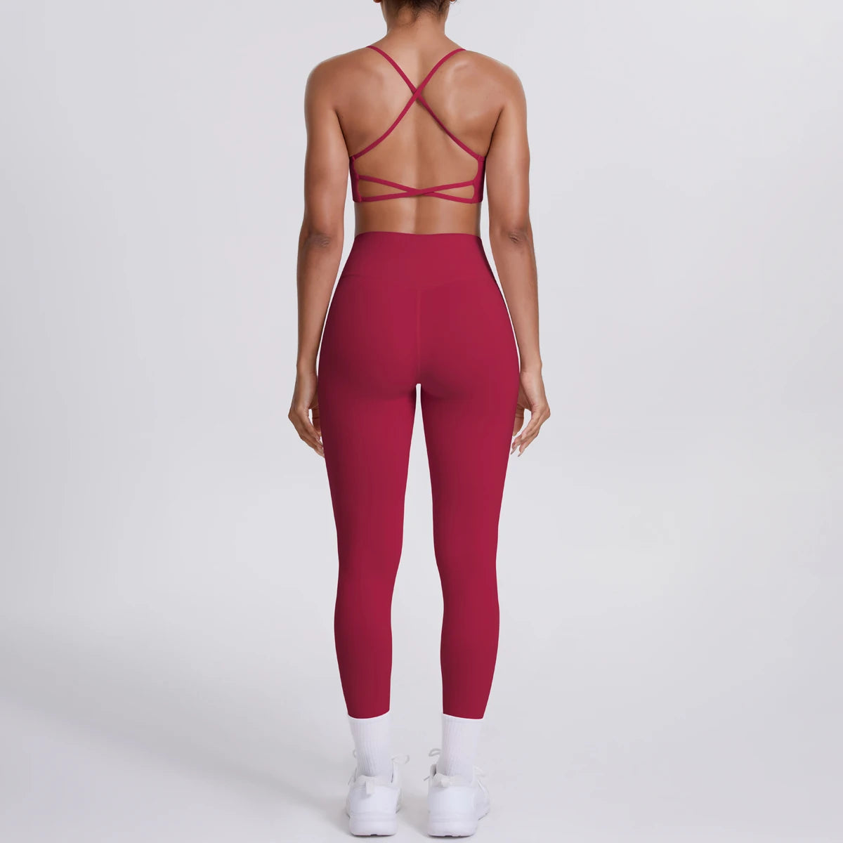 Seamless Yoga Suit – High-Impact Bra & Peach Lift Pants