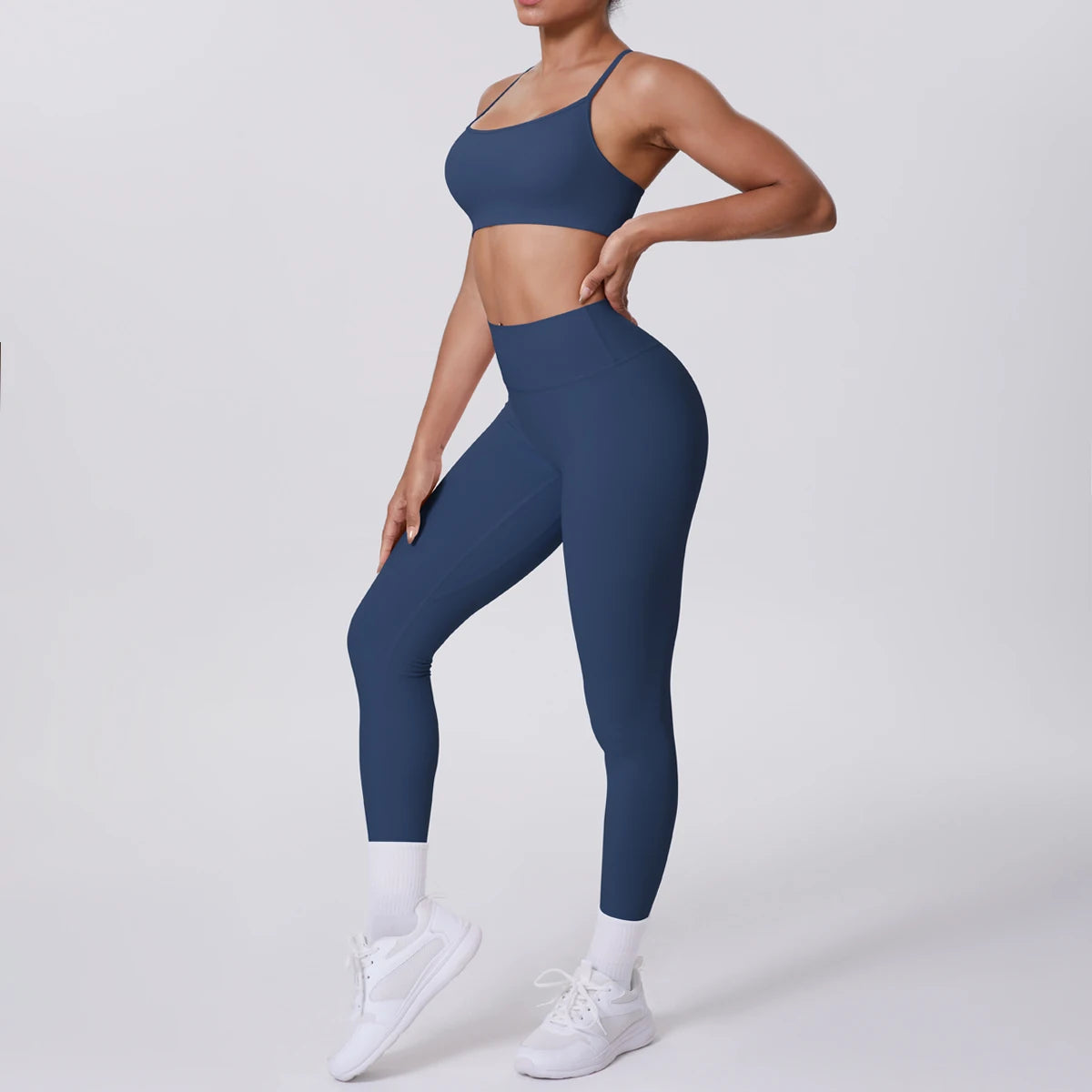 Seamless Yoga Suit – High-Impact Bra & Peach Lift Pants