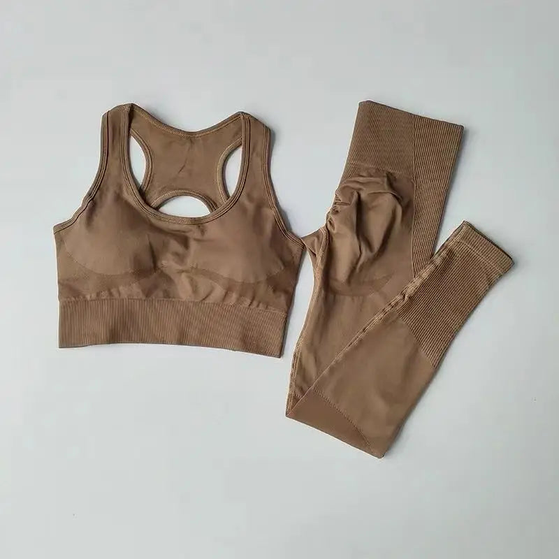 2-Piece Fitness Set – Racerback Bra & Leggings