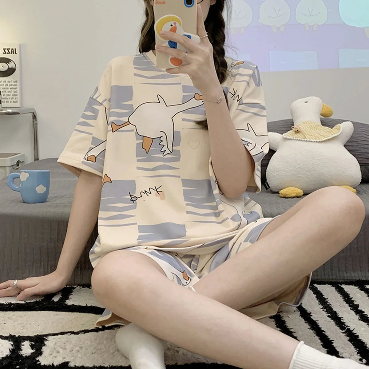 Women's Loose Fit Cartoon Bear Pajamas Set Summer Short Sleeve Gradient Casual Homewear Sleepwear