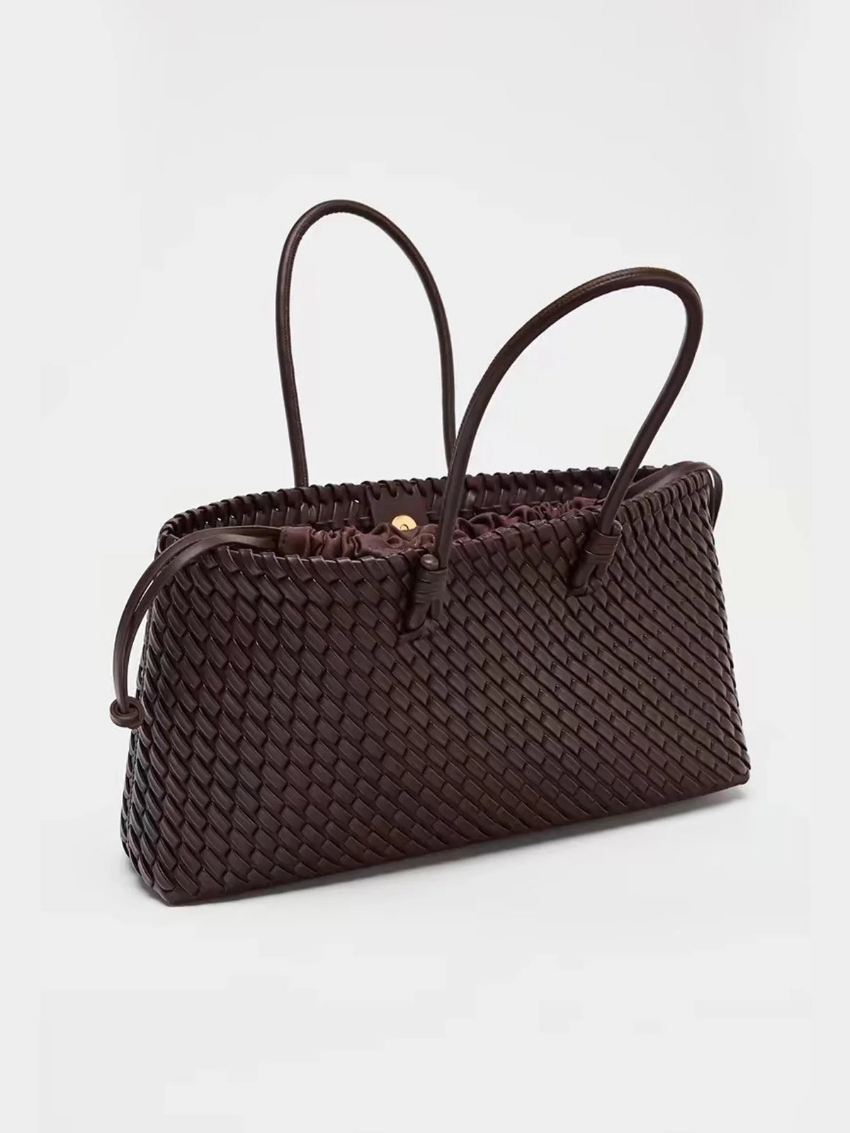 new niche commuting woven hand-held shoulder bag, fashionable and versatile, super large capacity tote bag