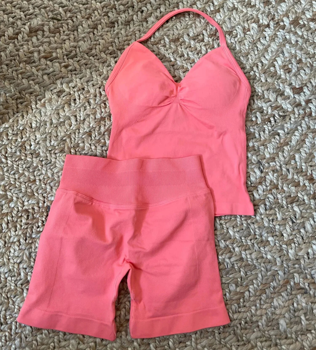 2Pcs Gym Set Yoga Longline Strappy Top and Seamless Scrunch Butt Lifting Short Workout Yoga Set Outfits