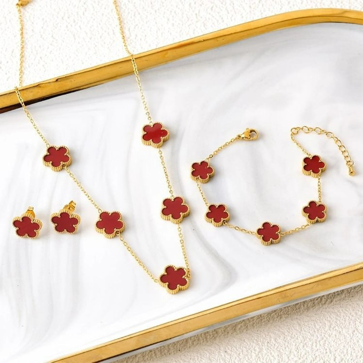 18K Gold Clover Jewelry Set – Necklace, Earrings & Bracelet