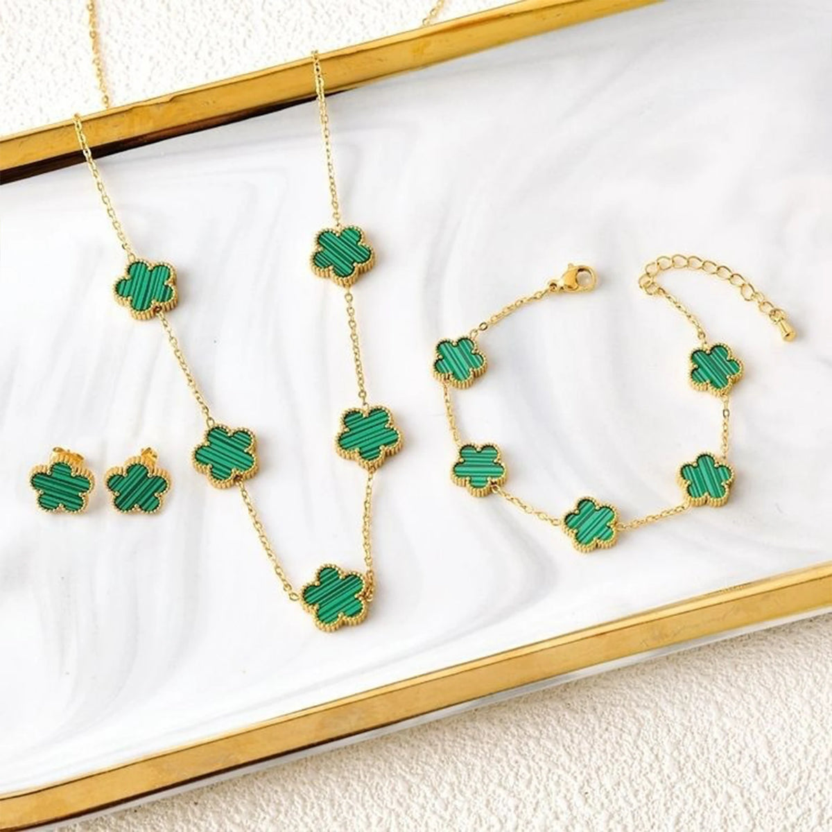 18K Gold Clover Jewelry Set – Necklace, Earrings & Bracelet