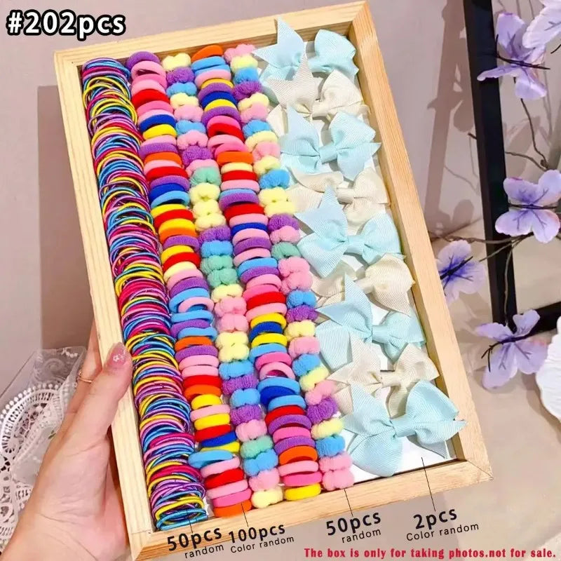 850-Piece Accessory Set Suitable for Girls’ Daily Outings and Participation in Festive Events – a Richly Curated Collection No Box