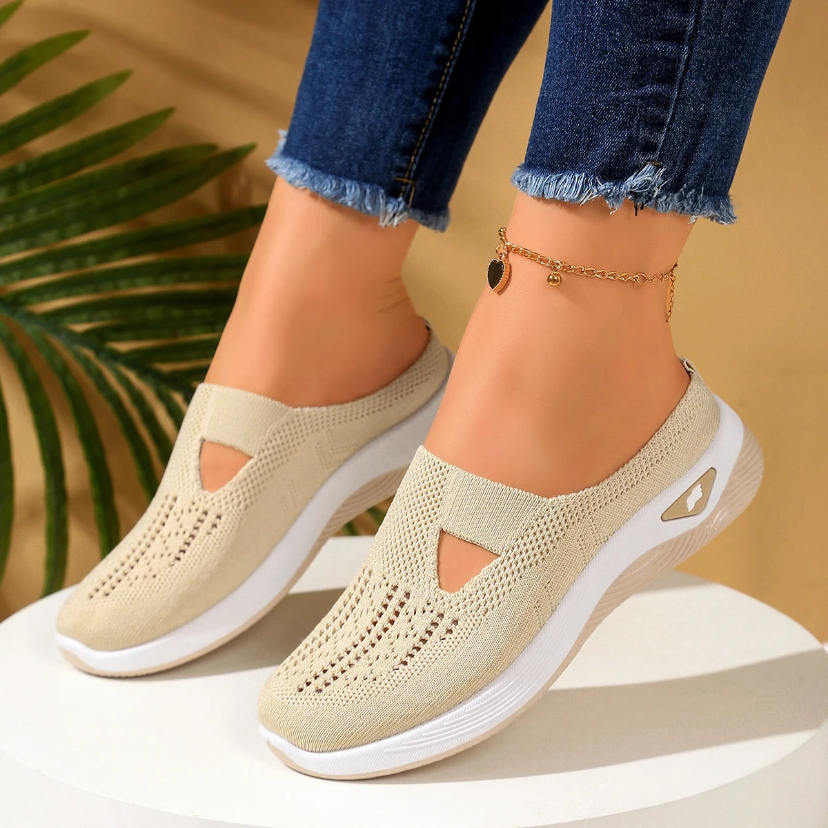Women Shoes Convenient and Comfortable at Home, One Foot with a Vent and Half Slipper Women's Summer Shoes  Shoes